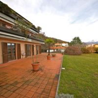 Апартаменты у озера в Италии, Тронцано-Лаго-Маджоре, 120 кв.м.