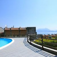 Апартаменты у озера в Италии, Тронцано-Лаго-Маджоре, 80 кв.м.