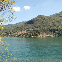 Villa by the lake in Italy, Como, 500 sq.m.