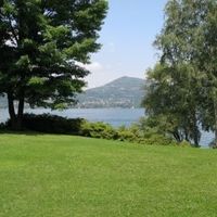 Вилла у озера в Италии, Тронцано-Лаго-Маджоре, 900 кв.м.