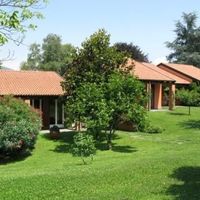 Вилла у озера в Италии, Тронцано-Лаго-Маджоре, 900 кв.м.