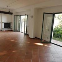 Вилла у озера в Италии, 130 кв.м.