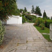 Вилла у озера в Италии, Гарда, 700 кв.м.