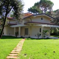 Villa at the seaside in Italy, Marina di Pietrasanta, 160 sq.m.