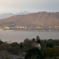 Villa by the lake in Italy, Tronzano Lago Maggiore, 500 sq.m.