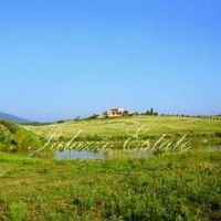 Villa in the village in Italy, Grosseto, 600 sq.m.