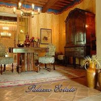Villa in the village in Italy, Siena, 558 sq.m.