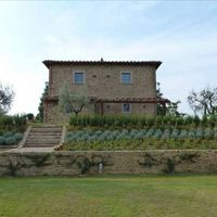 Villa in the village in Italy, Florence, 300 sq.m.