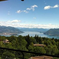 Penthouse by the lake in Italy, Tronzano Lago Maggiore, 130 sq.m.