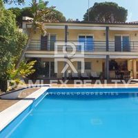 Villa in Spain, Catalunya, Barcelona, 629 sq.m.