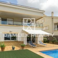 Villa in Spain, Catalunya, Barcelona, 417 sq.m.