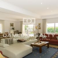 Villa in Spain, Catalunya, Barcelona, 417 sq.m.