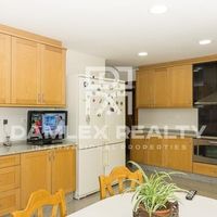 Villa in Spain, Catalunya, Barcelona, 417 sq.m.