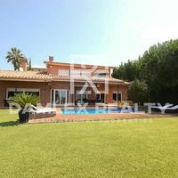 Дом в Испании, Каталония, Жирона, 385 кв.м.