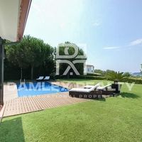 Дом в Испании, Каталония, Жирона, 385 кв.м.