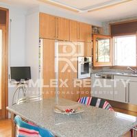 Дом в Испании, Каталония, Жирона, 450 кв.м.