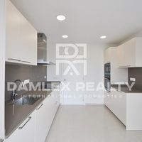 Villa in Spain, Catalunya, Girona, 211 sq.m.