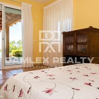 Дом в Испании, Каталония, Жирона, 240 кв.м.