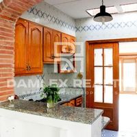 Дом в Испании, Каталония, Жирона, 550 кв.м.