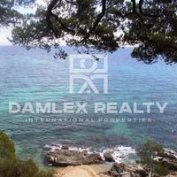 Дом в Испании, Каталония, Жирона, 1000 кв.м.