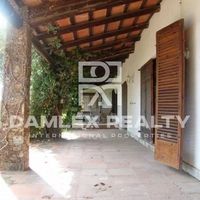 Дом в Испании, Каталония, Жирона, 1000 кв.м.