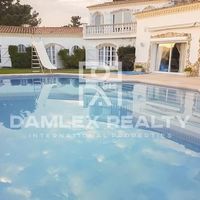 Вилла в Испании, Каталония, Жирона, 514 кв.м.