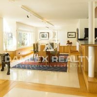 Вилла в Испании, Каталония, Жирона, 690 кв.м.