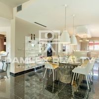 House in Spain, Catalunya, Vallcarca, 490 sq.m.