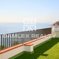 Penthouse in Spain, Catalunya, Girona, 360 sq.m.