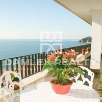 Penthouse in Spain, Catalunya, Girona, 360 sq.m.