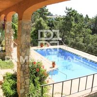 Дом в Испании, Каталония, Жирона, 300 кв.м.