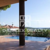 Дом в Испании, Каталония, Жирона, 288 кв.м.