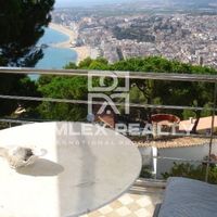 Дом в Испании, Каталония, Жирона, 430 кв.м.