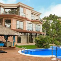 Дом в Испании, Каталония, Жирона, 360 кв.м.