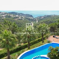 Дом в Испании, Каталония, Жирона, 360 кв.м.