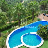 Дом в Испании, Каталония, Жирона, 360 кв.м.