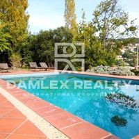 Дом в Испании, Каталония, Жирона, 400 кв.м.