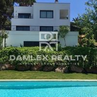 Вилла в Испании, Каталония, Жирона, 390 кв.м.