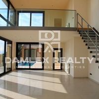 Вилла в Испании, Каталония, Жирона, 350 кв.м.