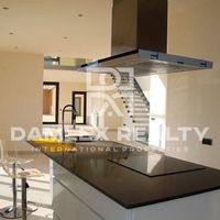 Вилла в Испании, Каталония, Жирона, 350 кв.м.