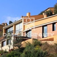 Вилла в Испании, Каталония, Жирона, 350 кв.м.