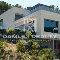 Вилла в Испании, Каталония, Жирона, 300 кв.м.