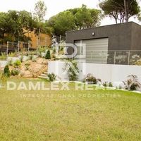 Вилла в Испании, Каталония, Жирона, 300 кв.м.