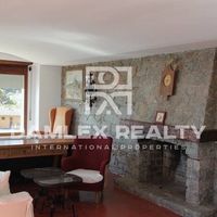 Villa in Spain, Catalunya, Girona, 900 sq.m.