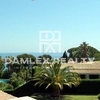 Villa in Spain, Catalunya, Girona, 490 sq.m.
