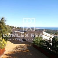 Villa in Spain, Catalunya, Girona, 317 sq.m.