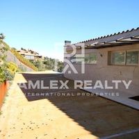 Villa in Spain, Catalunya, Girona, 317 sq.m.