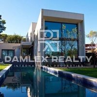 Вилла в Испании, Каталония, Жирона, 360 кв.м.