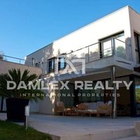 Вилла в Испании, Каталония, Жирона, 360 кв.м.