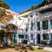 Villa in Spain, Catalunya, Girona, 250 sq.m.